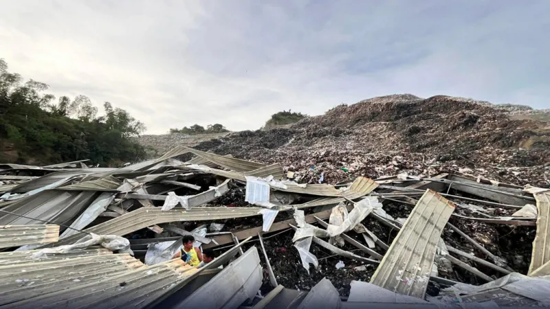 Philippines landfill collapse
